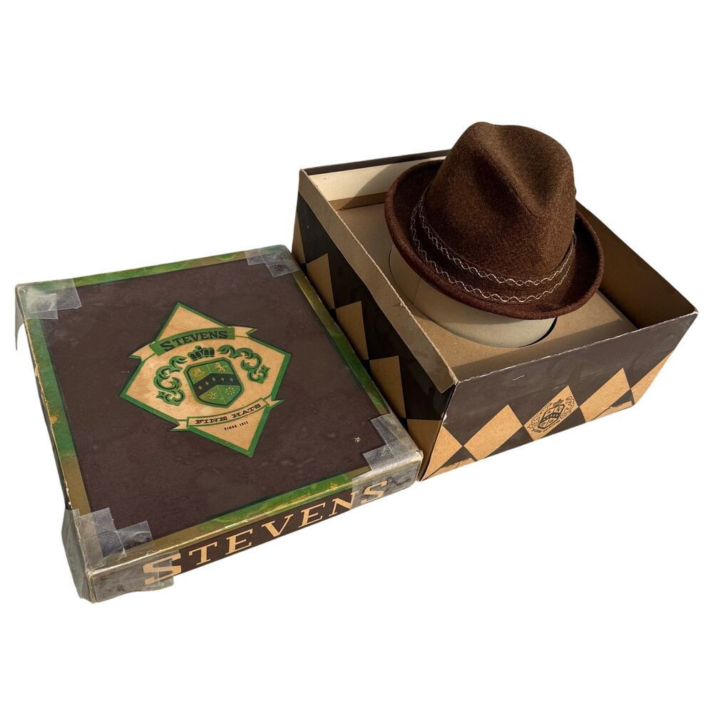 Vintage Steven's Hats Brown Fedora With Green Feather In Original Box Size 7